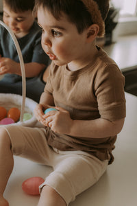Grow-with-me coffee ribbed bamboo t-shirt