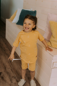 Grow-with-me yellow t-shirt with pear print