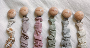 Checkered rust pacifier clip