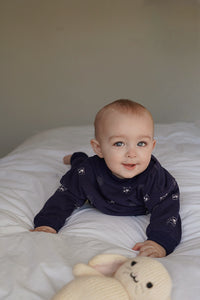 Crewneck évolutif bleu marin motif ours polaire
