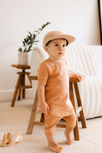 Evolutive burnt-orange patterned t-shirt
