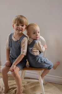 Salopette évolutive courte pour bébé/enfant en bambou côtelé 