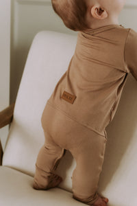 Evolutive sand bamboo onesie